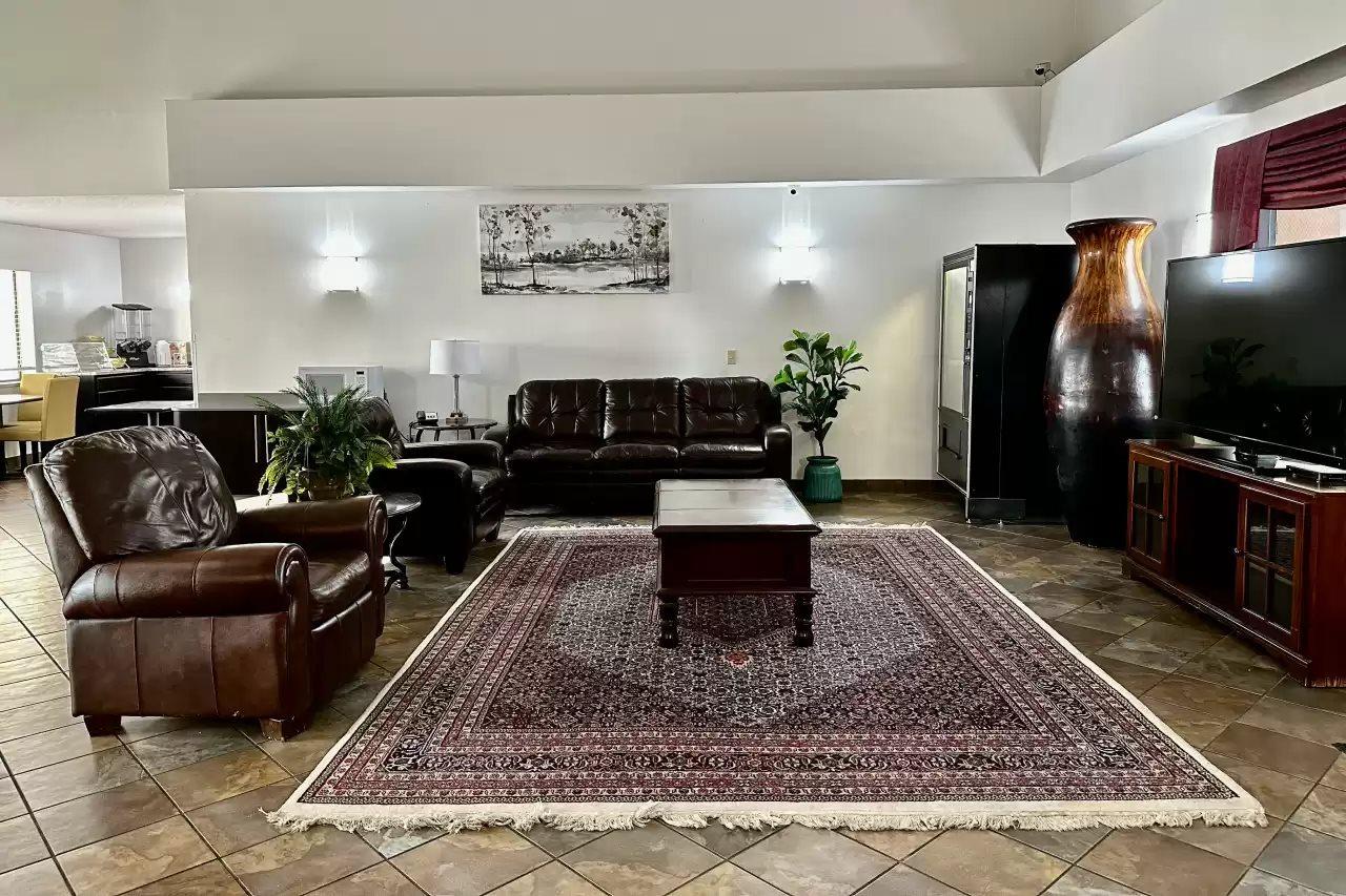 Quality Inn & Suites Junction Exteriör bild