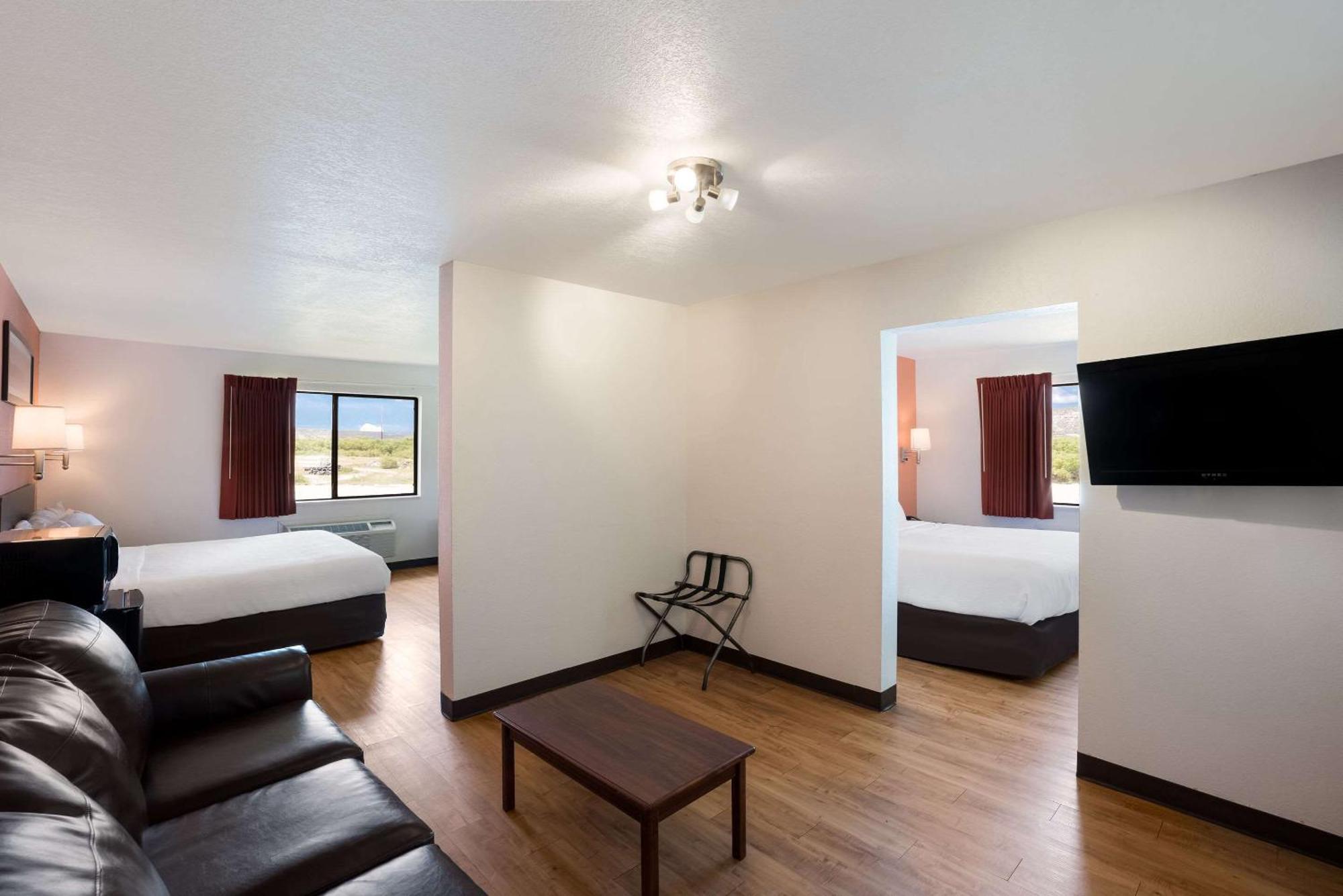 Quality Inn & Suites Junction Exteriör bild